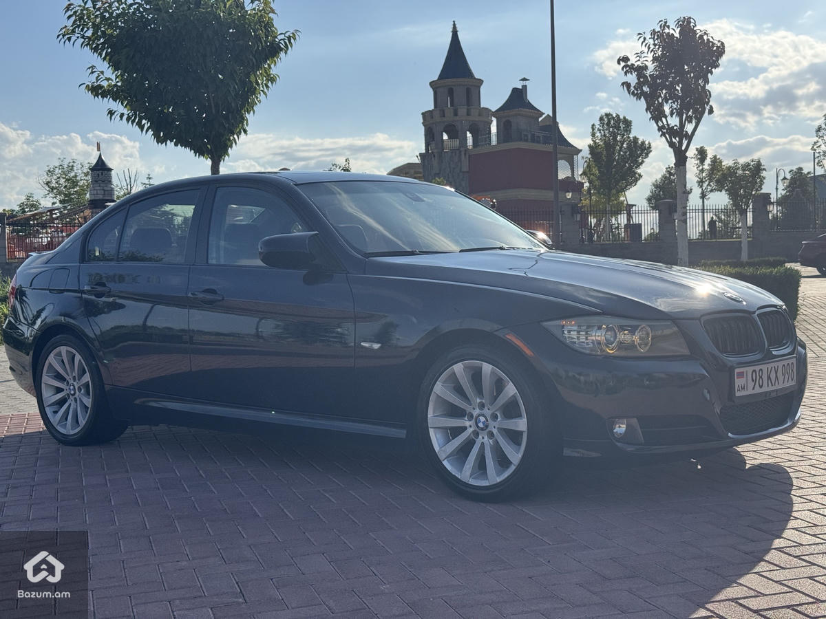 BMW 328i - image 3