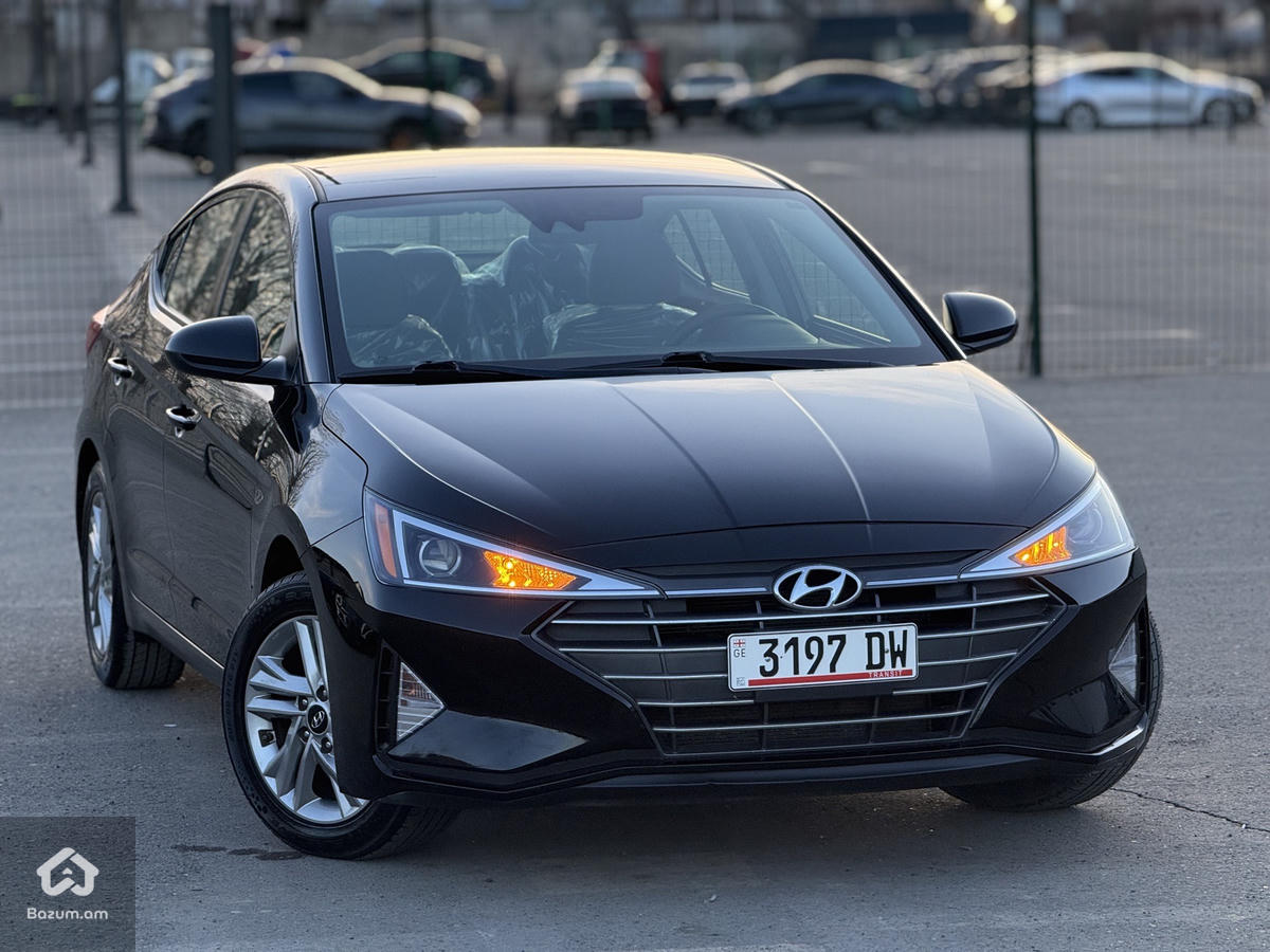 Hyundai Elantra - image 10