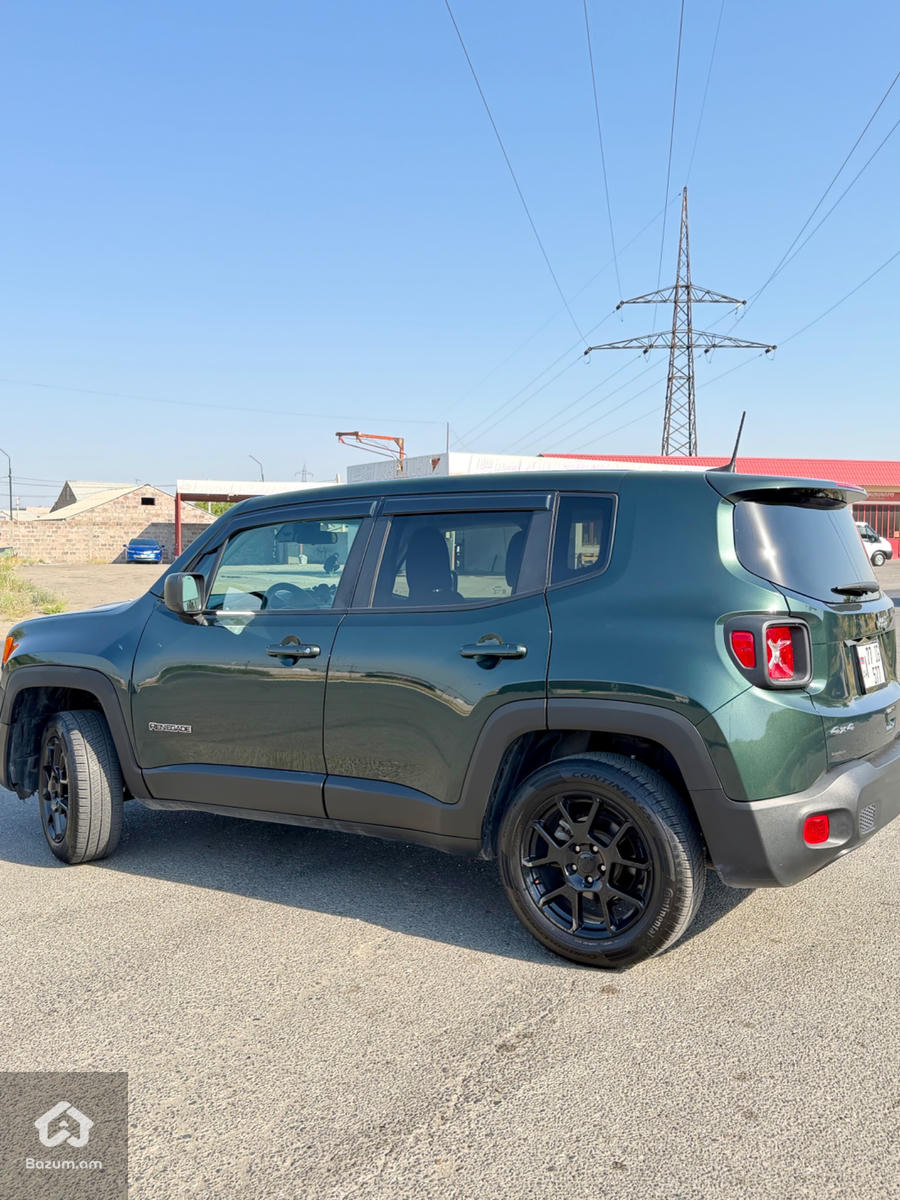 Jeep Renegate  - image 3