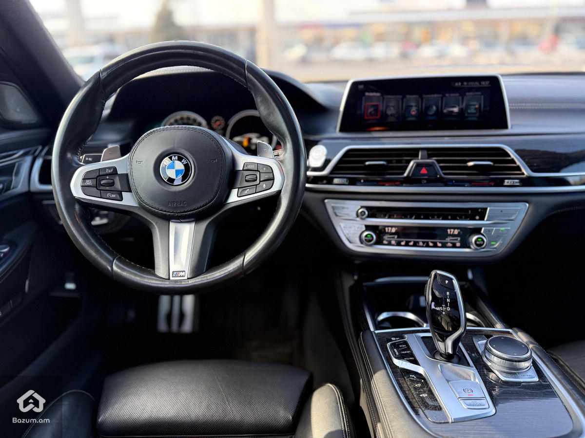 bmw 750 - image 7