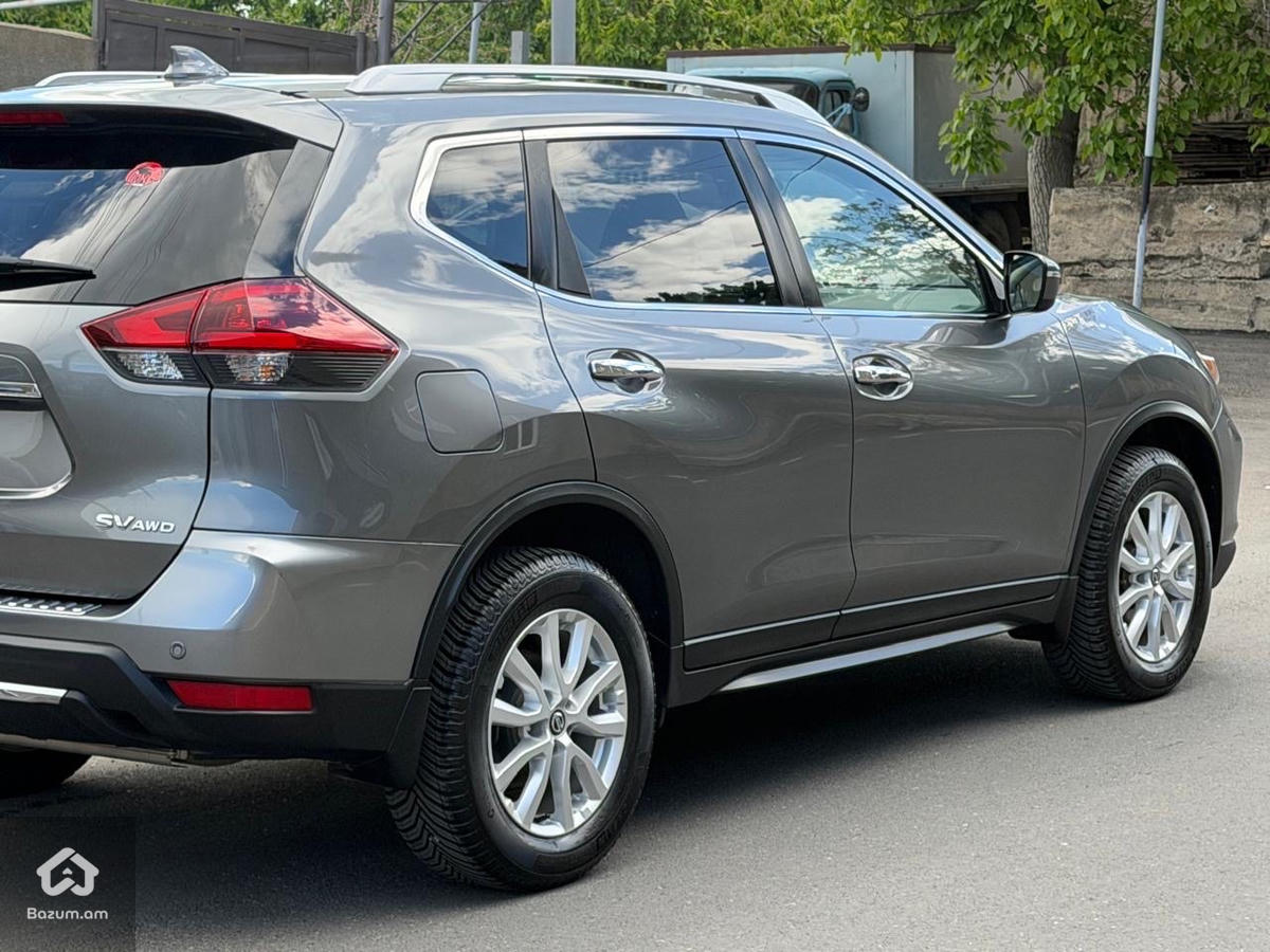 NISSAN ROGUE 4x4 - image 5