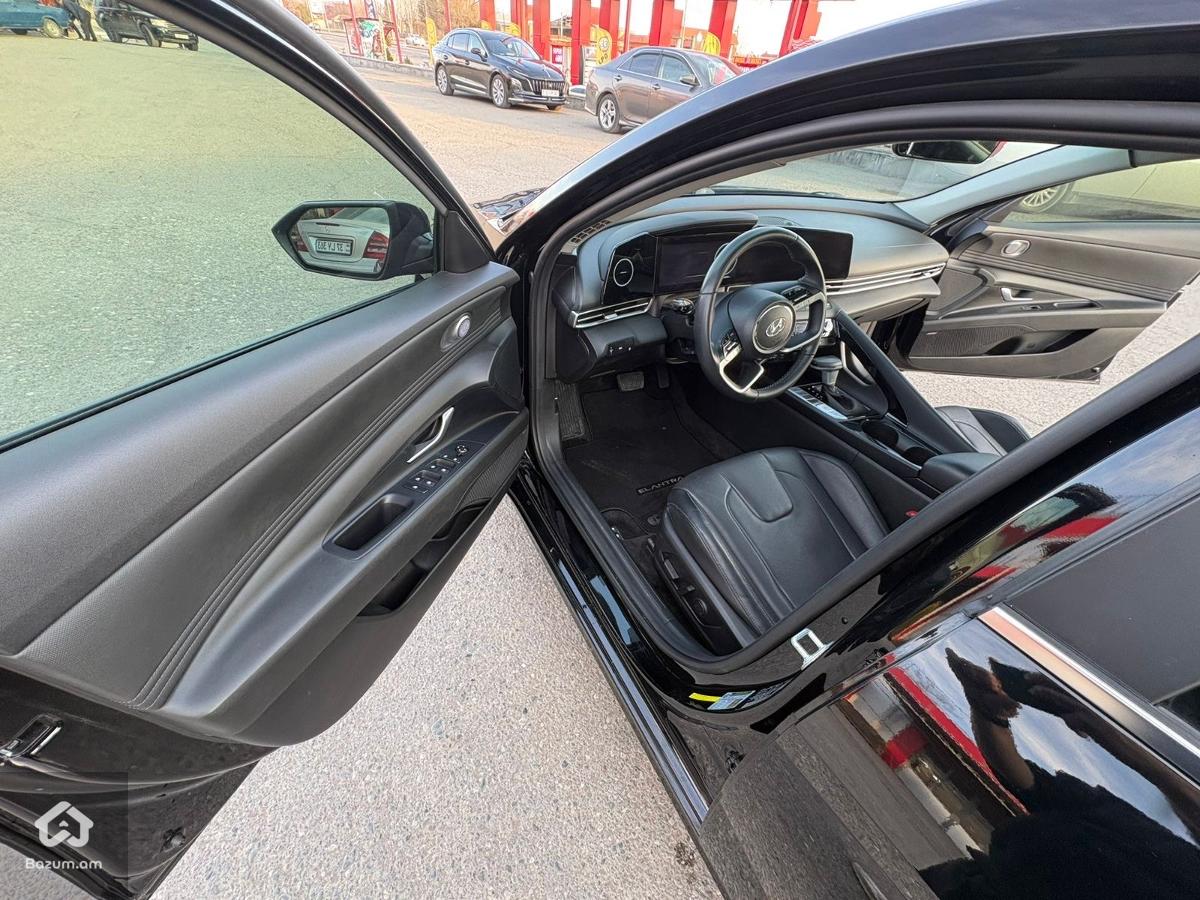 2022-2023 HYUNDAI ELANTRA LIMITED - image 7