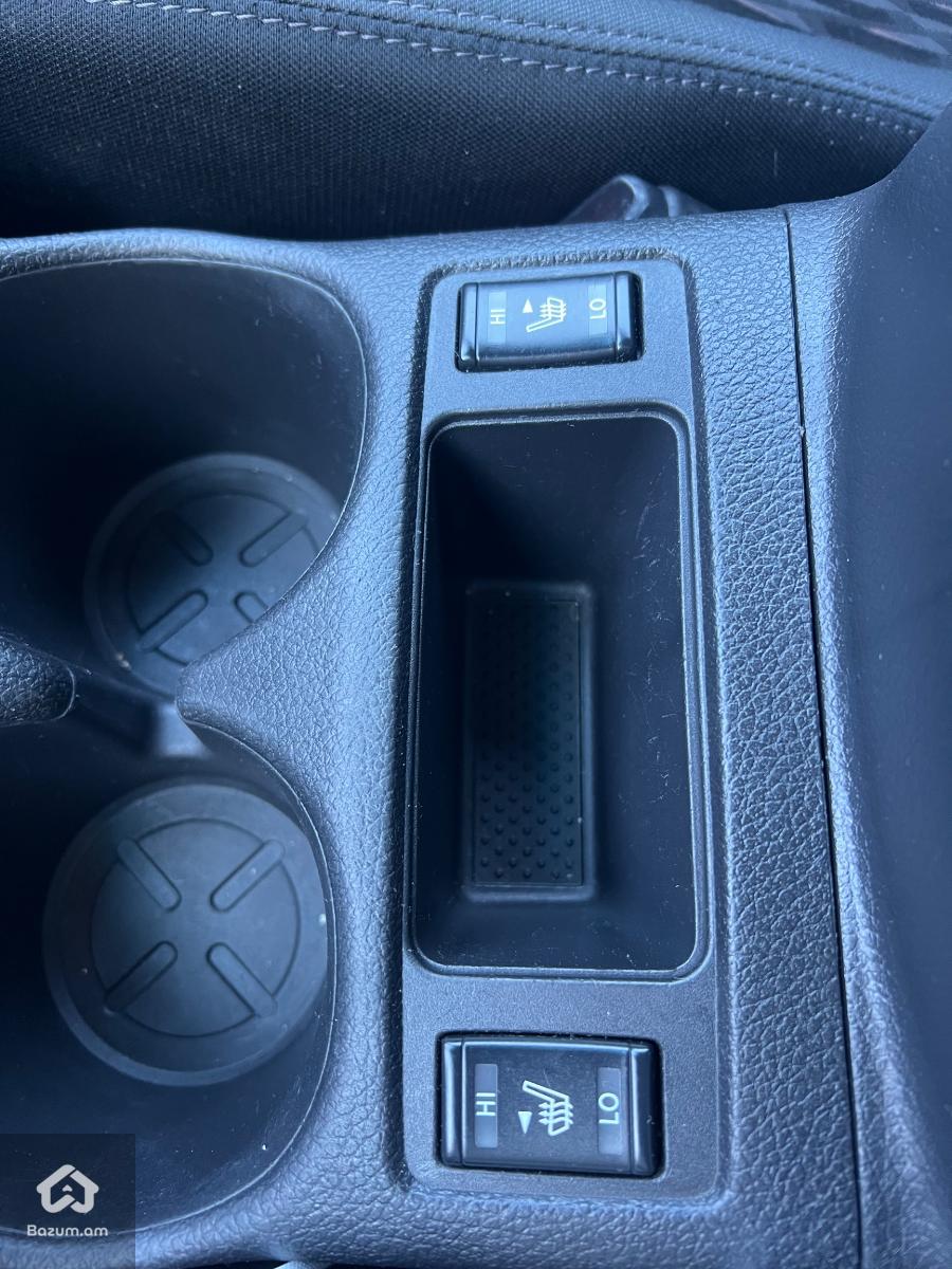 Nissan Rogue 2019 Sv (FWD)  - image 17