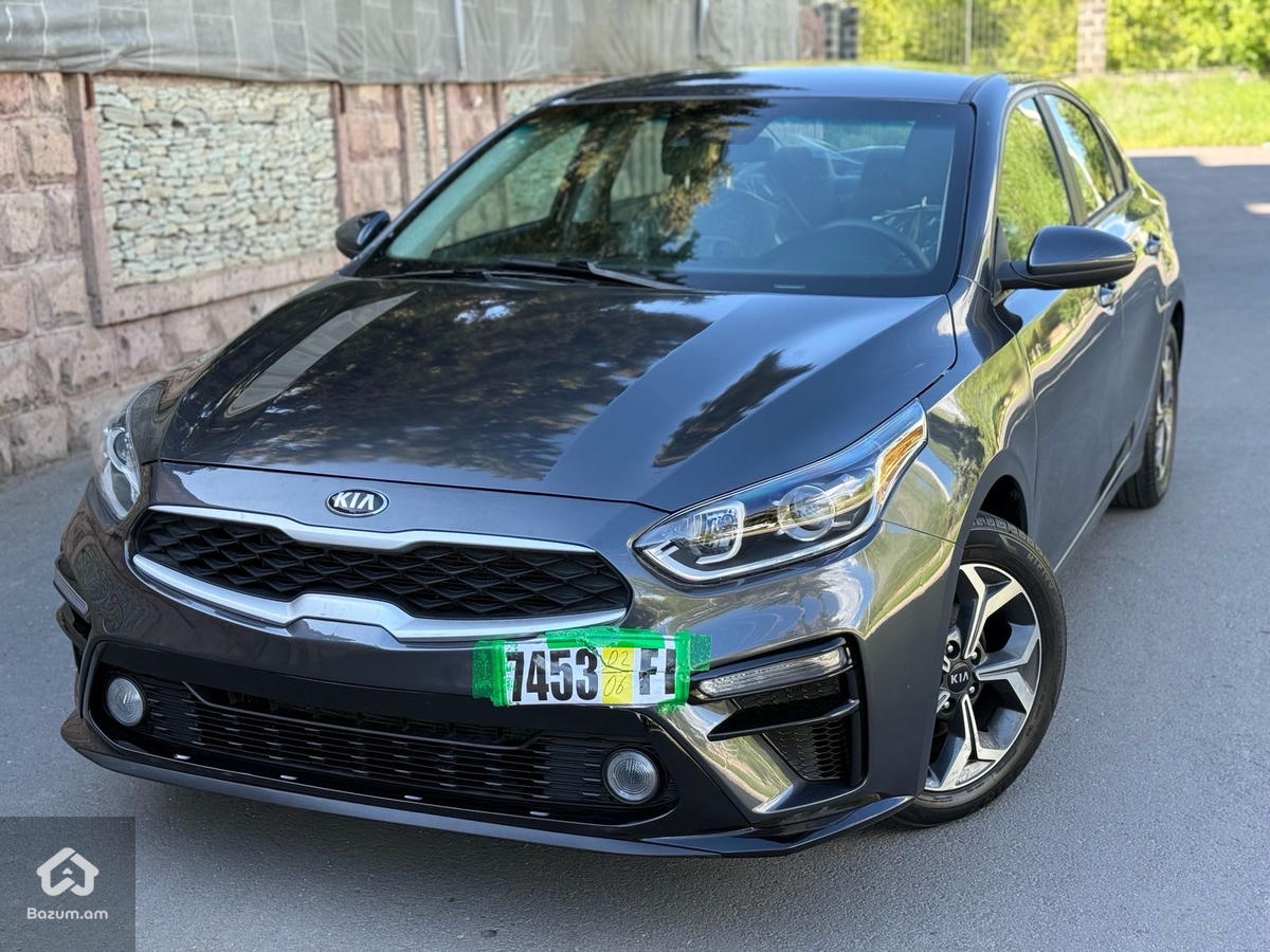 kia forte - image 8
