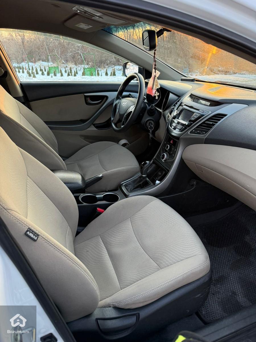 Hyundai Elantea - image 7