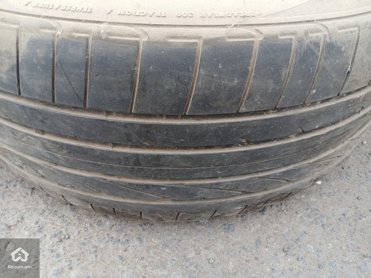 275/45/R20 - image 2