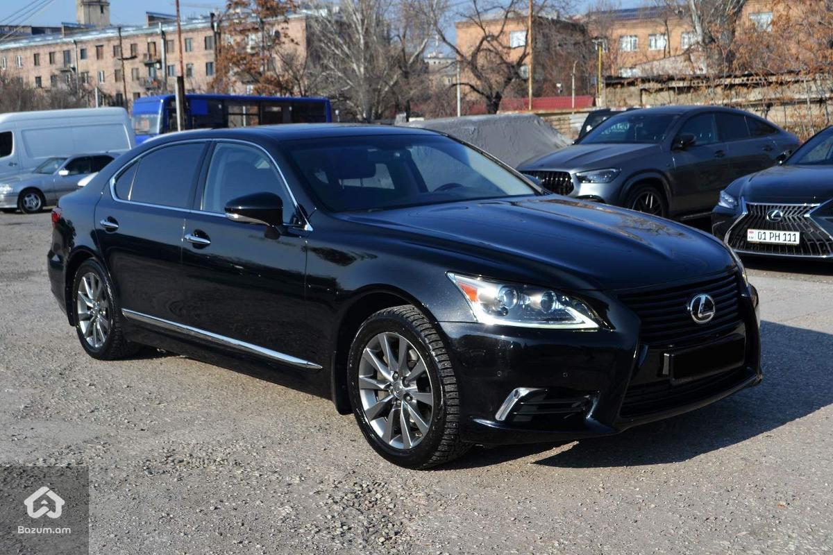 Lexus LS460l AWD - image 4