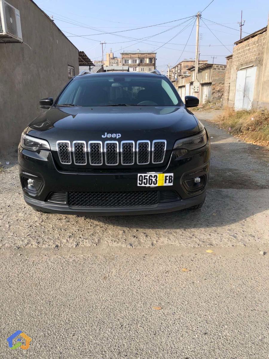 Jeep Cherokee - image 2