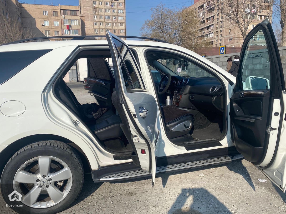 MERCEDES BENZ ML 350 - image 3