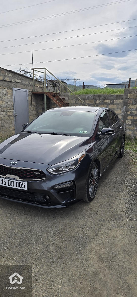 KIA FORTE GT - image 4