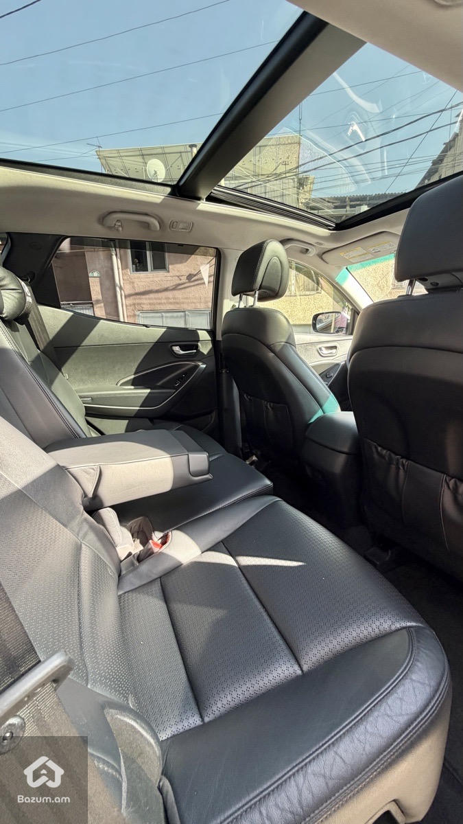 Hyundai SantaFe - image 9