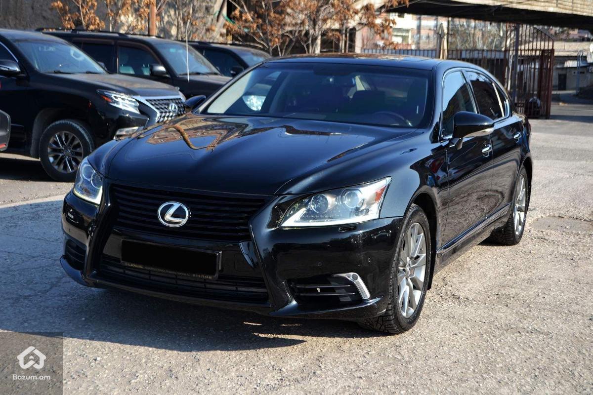 Lexus LS460l AWD - image 2