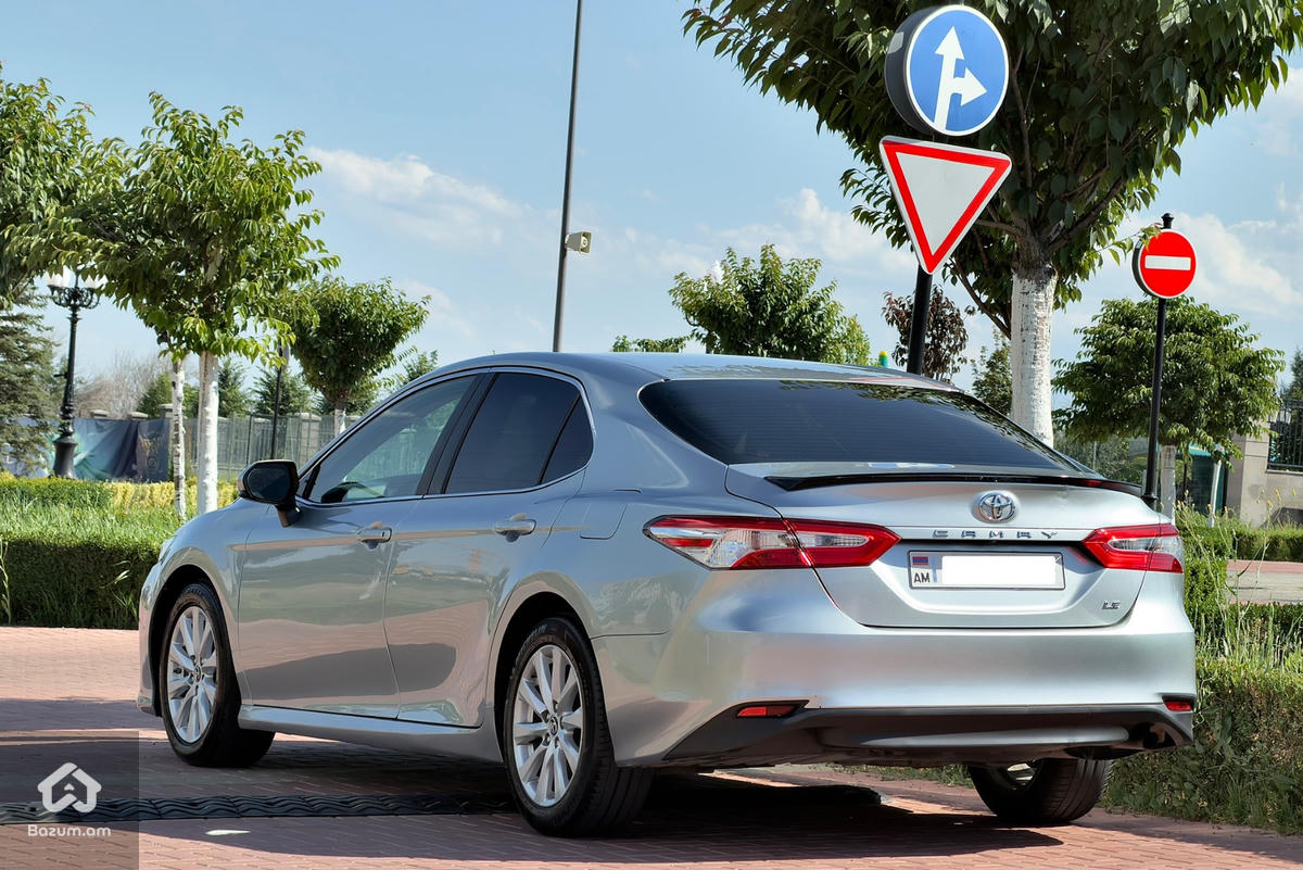 Toyota - image 3