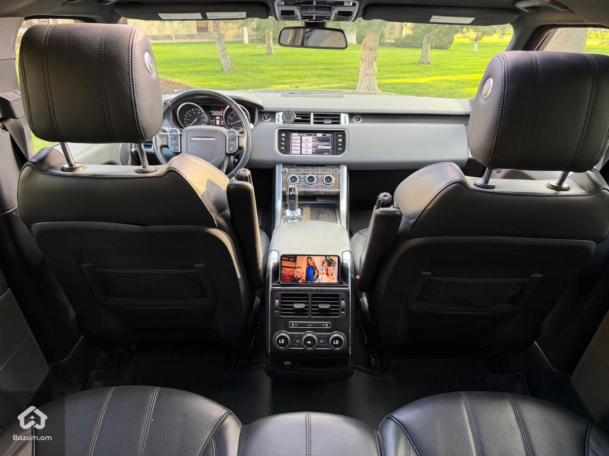 2014 Range Rover Sport 3.0L - image 14