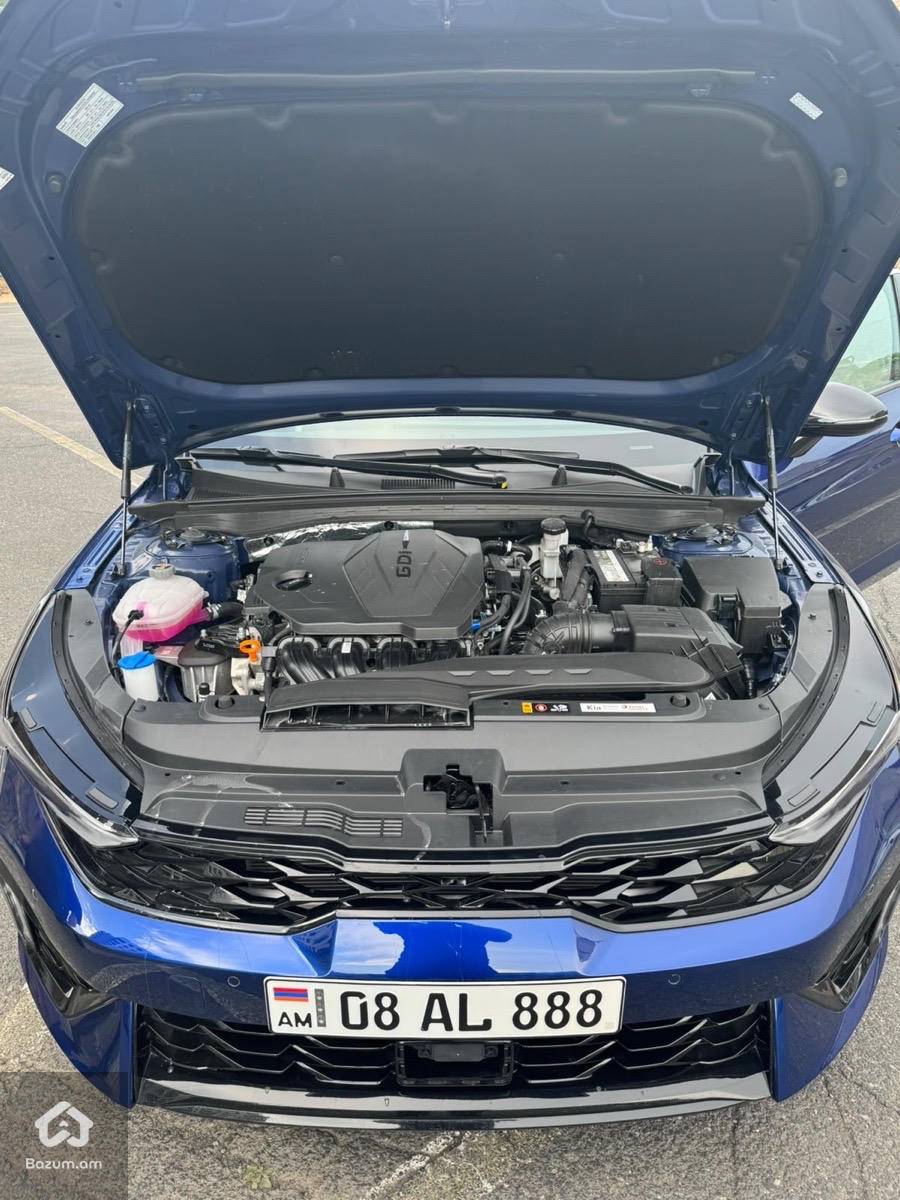 Kia K5 2025 GT-LINE - image 8