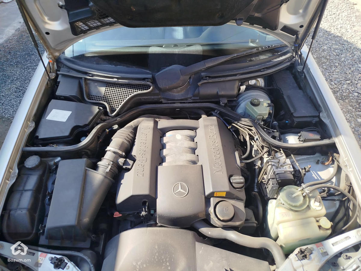 Mercedes-Benz W210 E320 Avangard - image 9