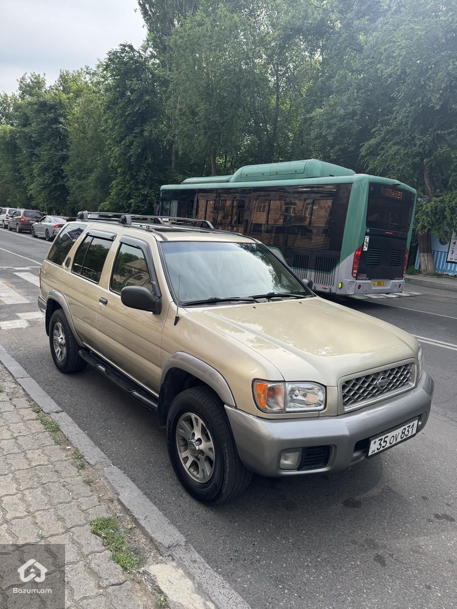 nissan pathfinder - image 7