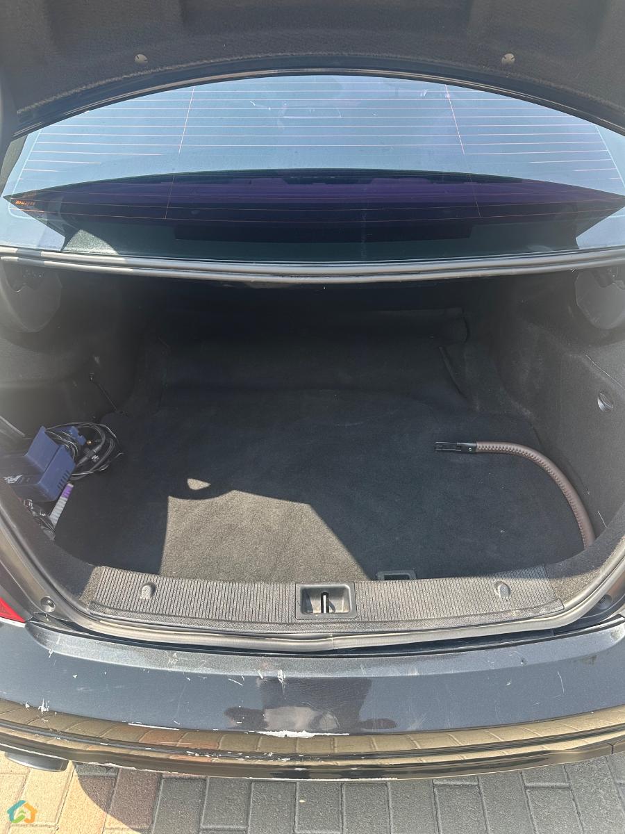 Mercedes-Benz C250 - image 13