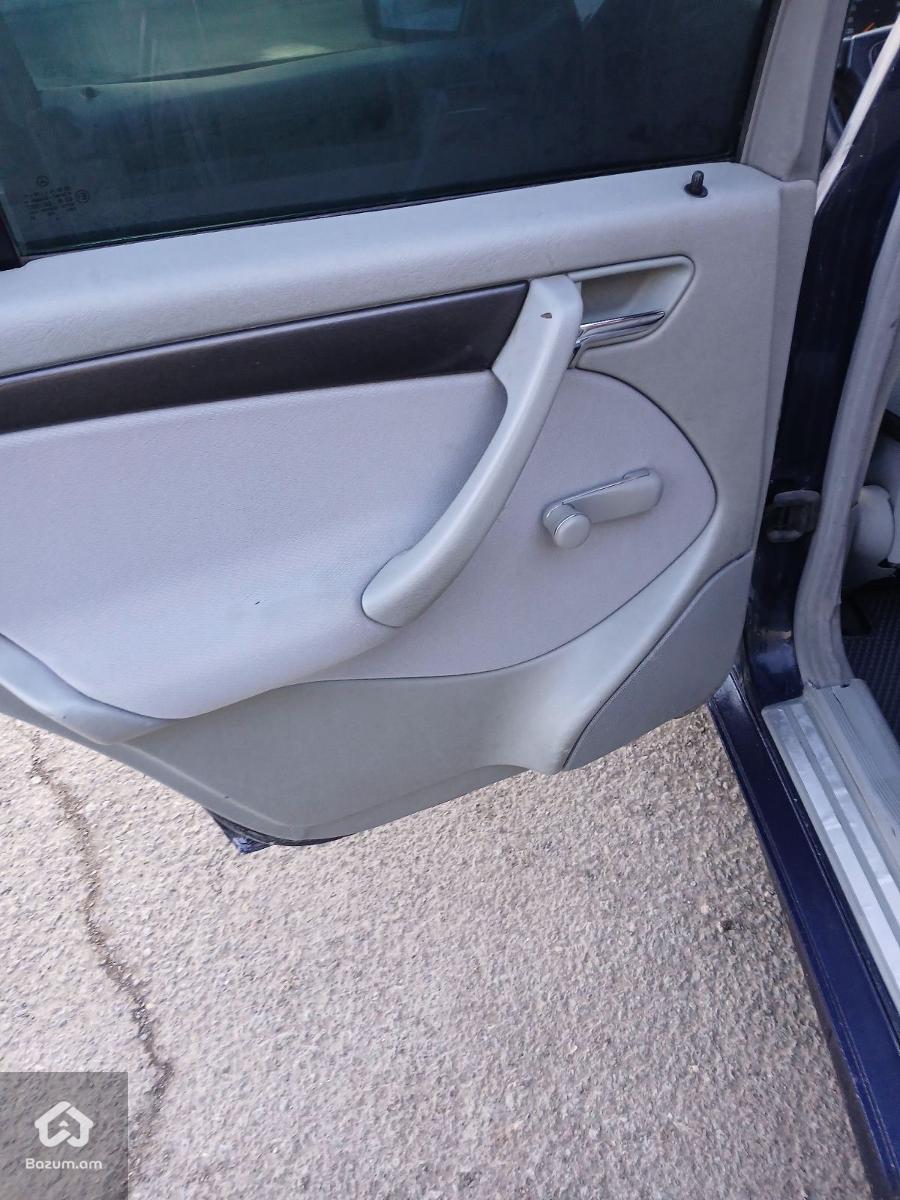 Mercedes Benz W202 - image 7