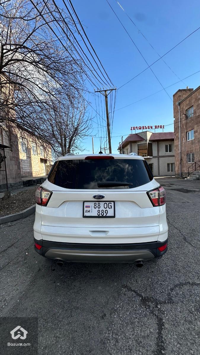 FORD ESCAPE(Titanium) - image 3