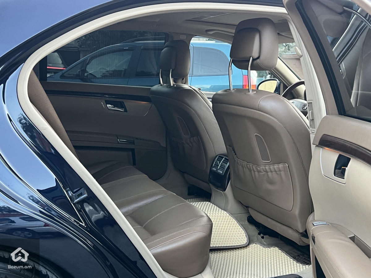 Mercedes Benz W221 - image 9