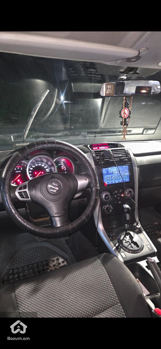 Suzuki Grand Vitara  - image 2