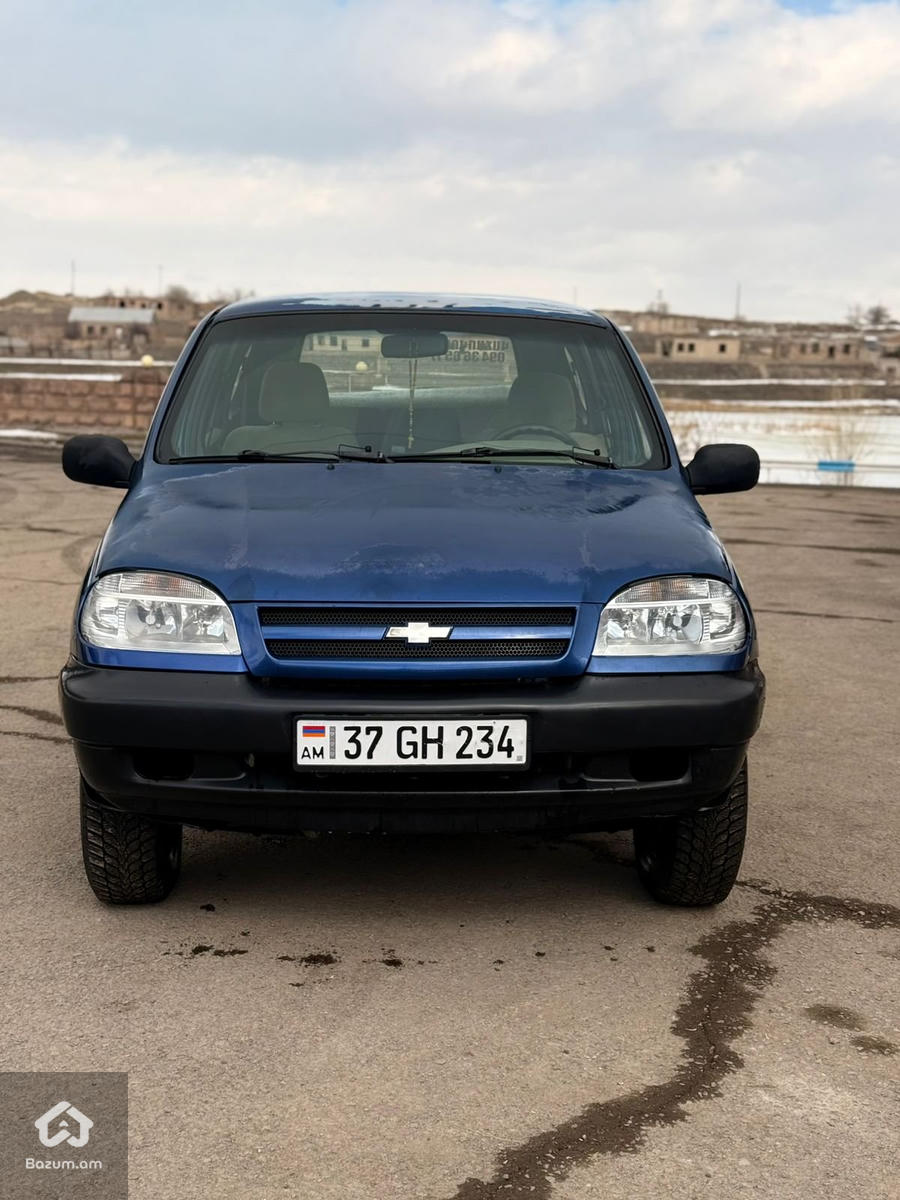 Chevrolet  - image 8