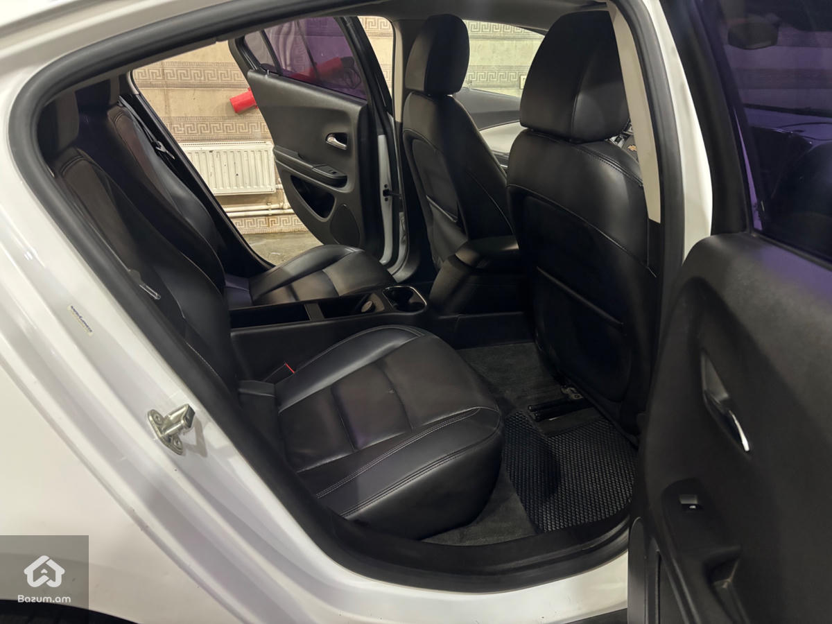 Chevrolet volt - image 14