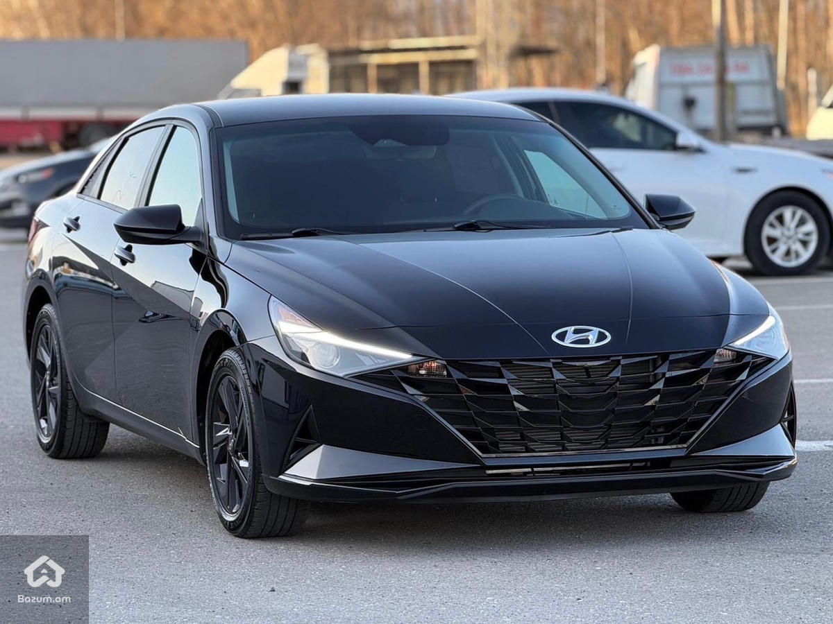 Hyundai Elantra - image 8