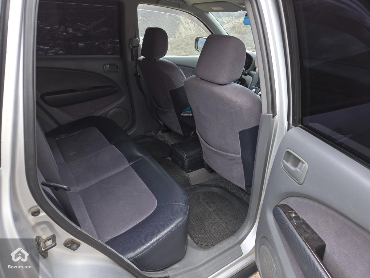 Mitsubishi airtrek - image 11