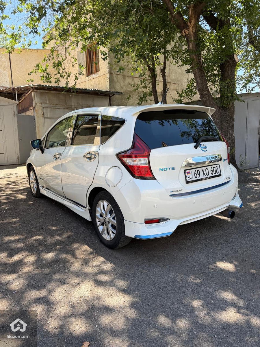 Nissan Note medalist - image 6