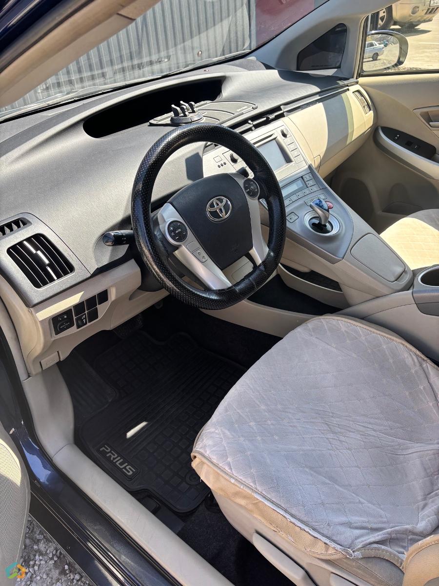 Toyota Prius  - image 7