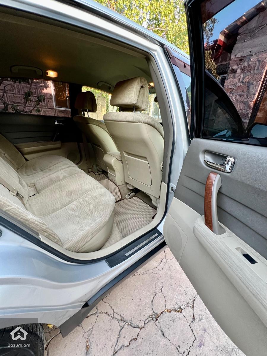 Nissan Teana - image 8