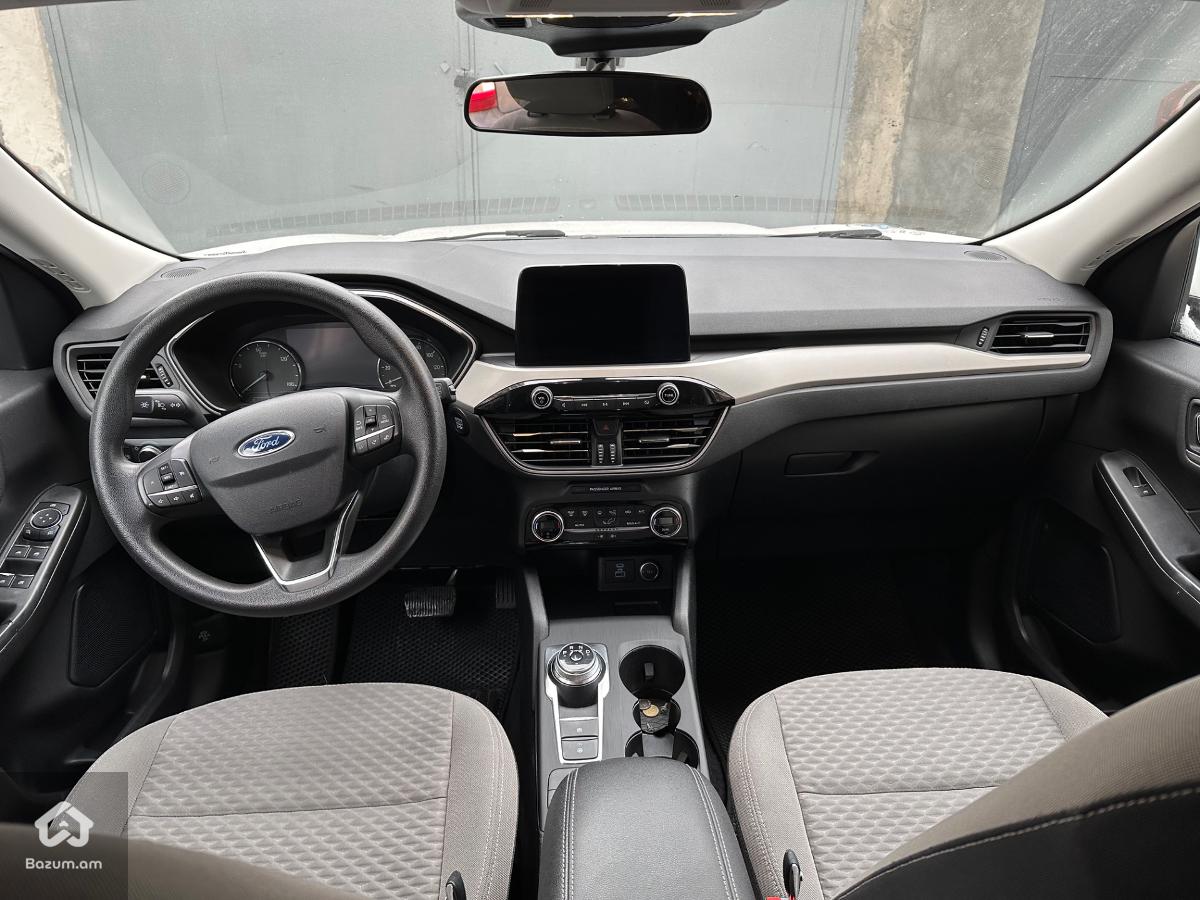 Ford Escape Hybrid  - image 6