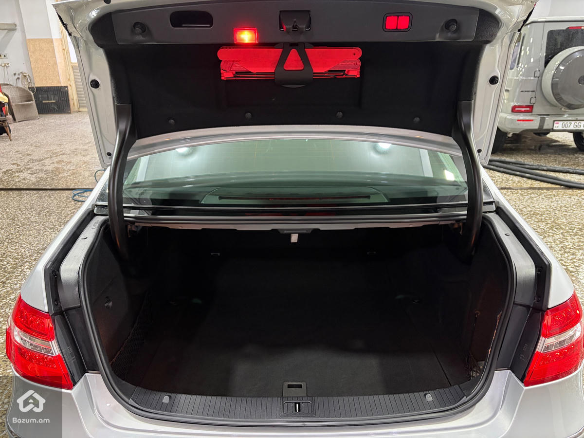 Mercedes Benz E 350 4matic - image 20