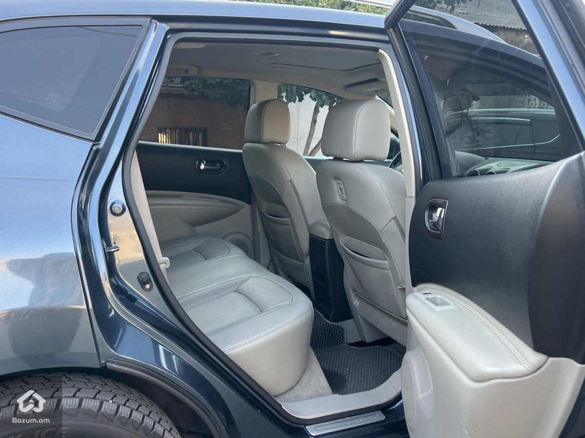 Nissan Rogue  - image 14