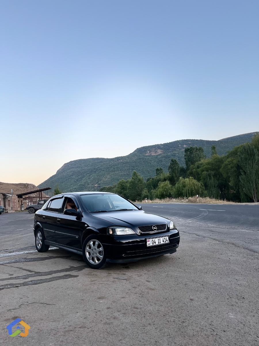 Opel Astra  - image 1