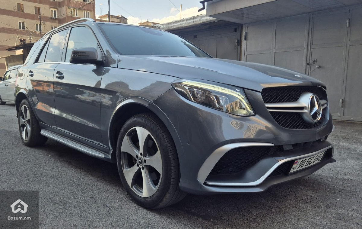 Mercedes-Benz GLE 350 2018 - image 3