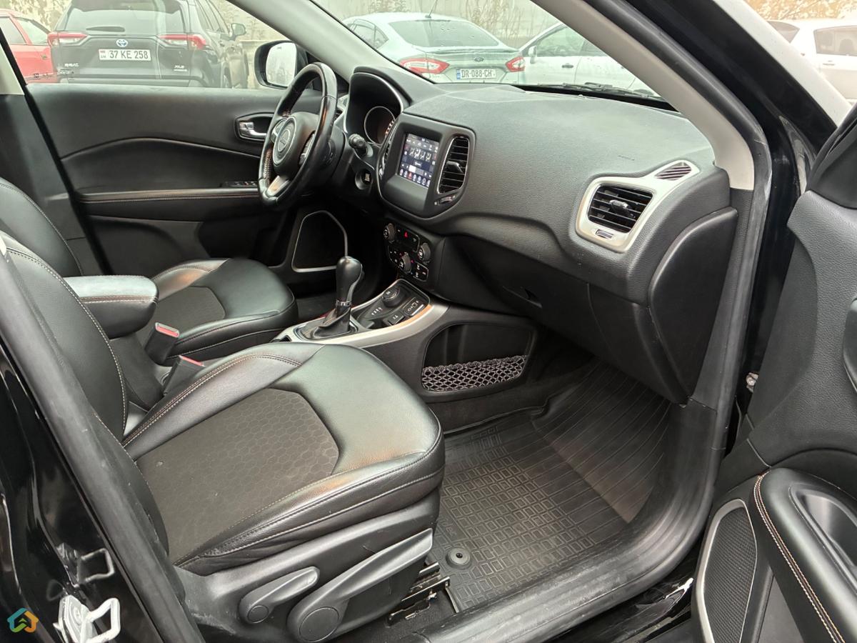 JEEP COMPASS 4x4 - image 10