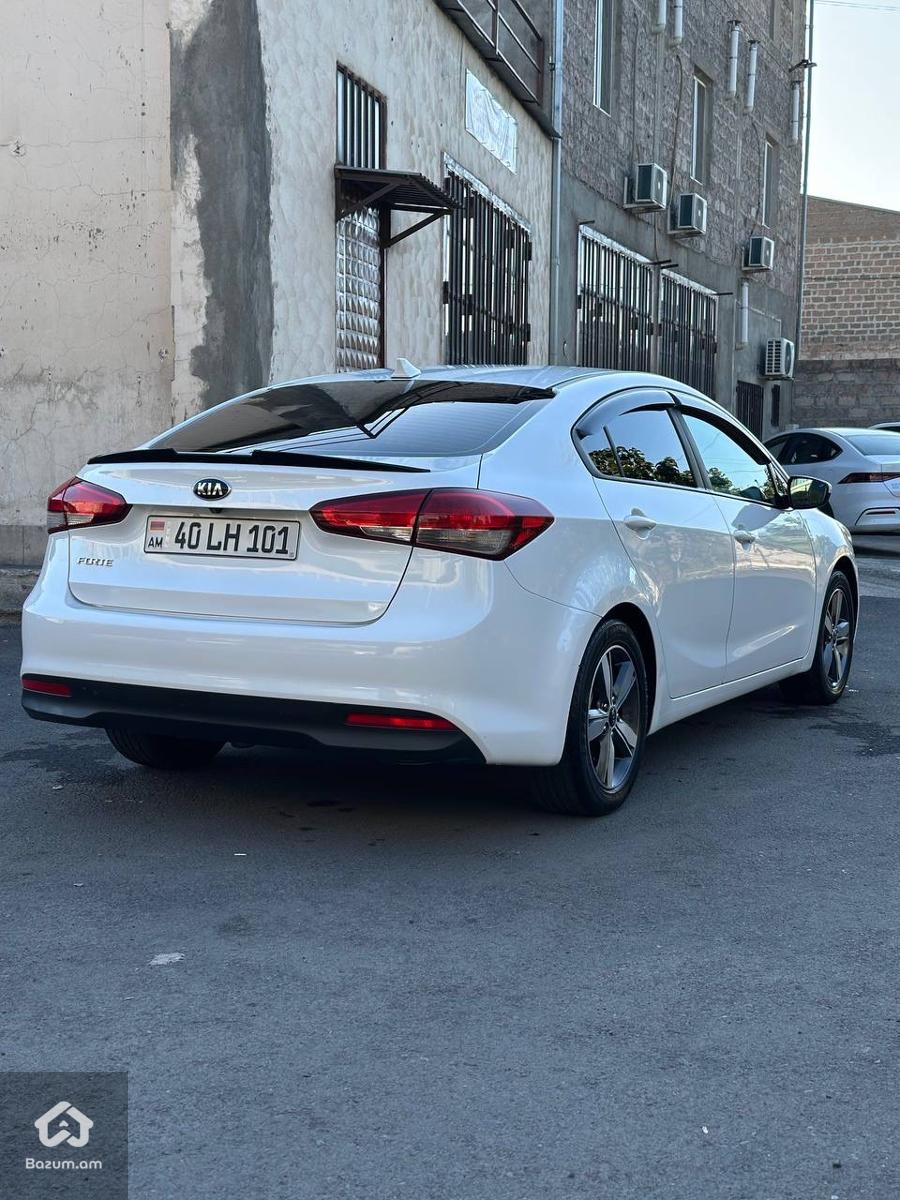 KIA FORTE LX - image 2