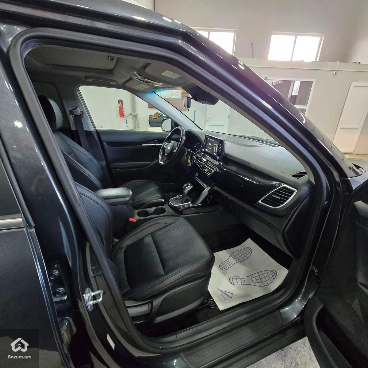Kia Seltos - image 11