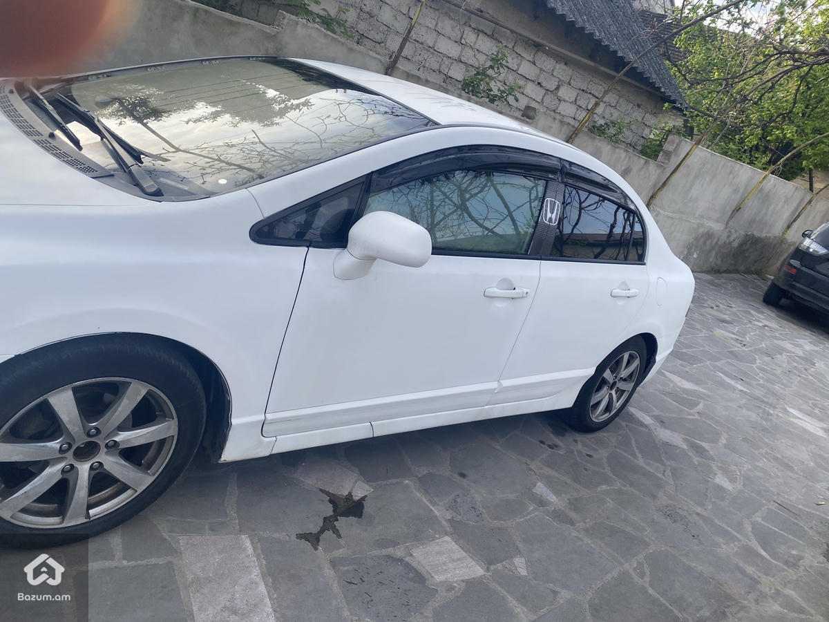Honda Civic 2010 Restyling  - image 4