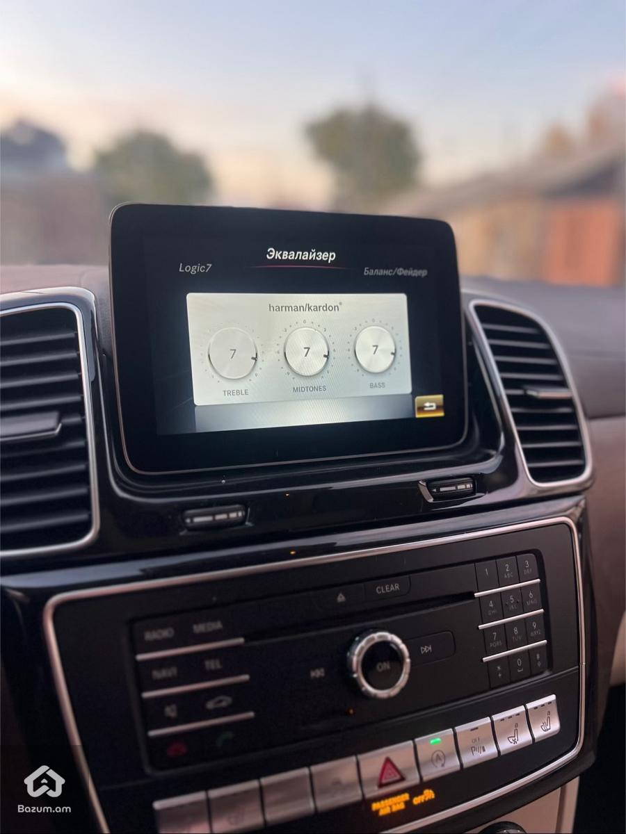 Mercedes Benz GLS 550 - image 8