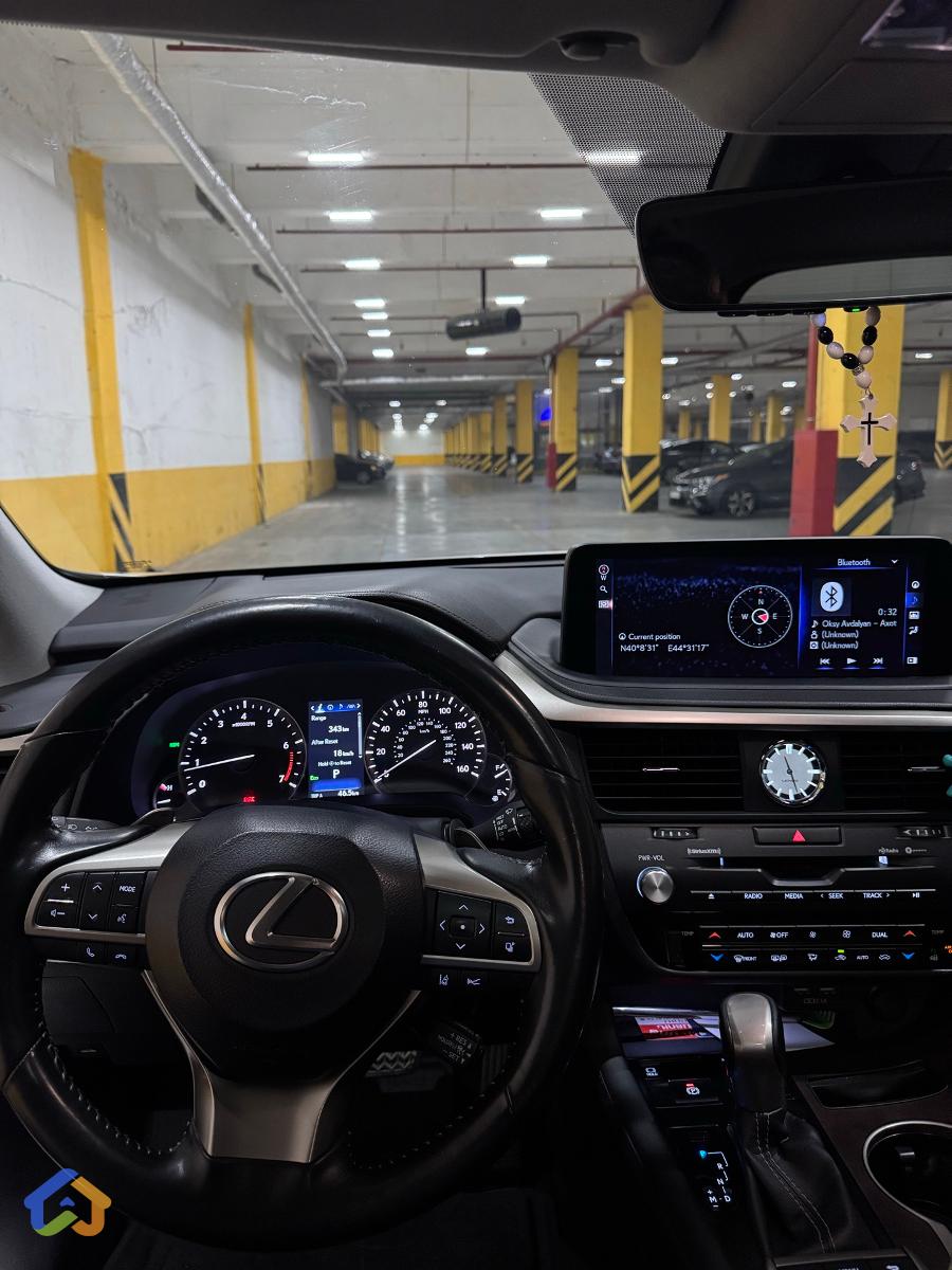 Lexus Rx350 - image 8