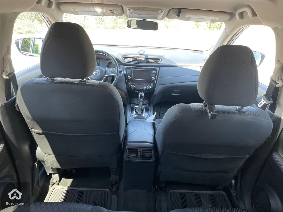 Nissan Rogue SV  - image 14
