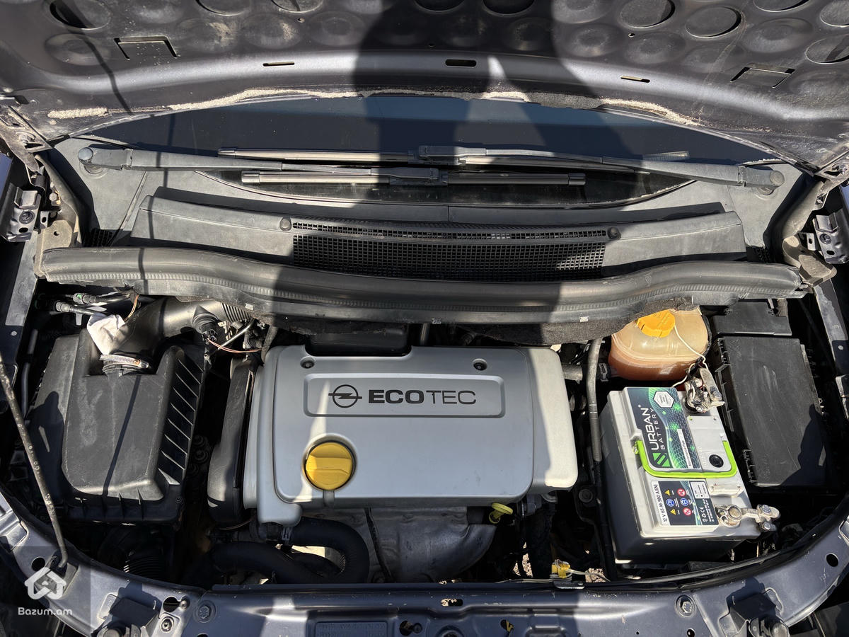 Opel Zafira B - image 12