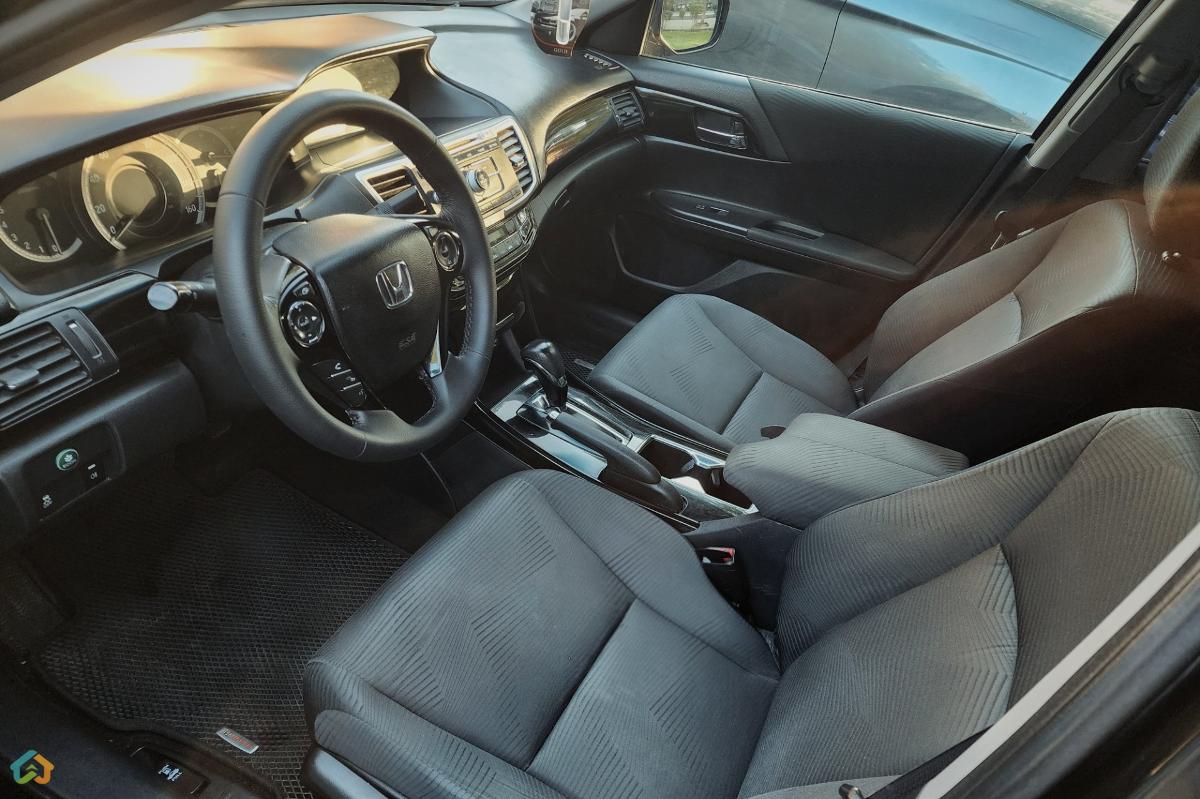 Honda Accord - image 4