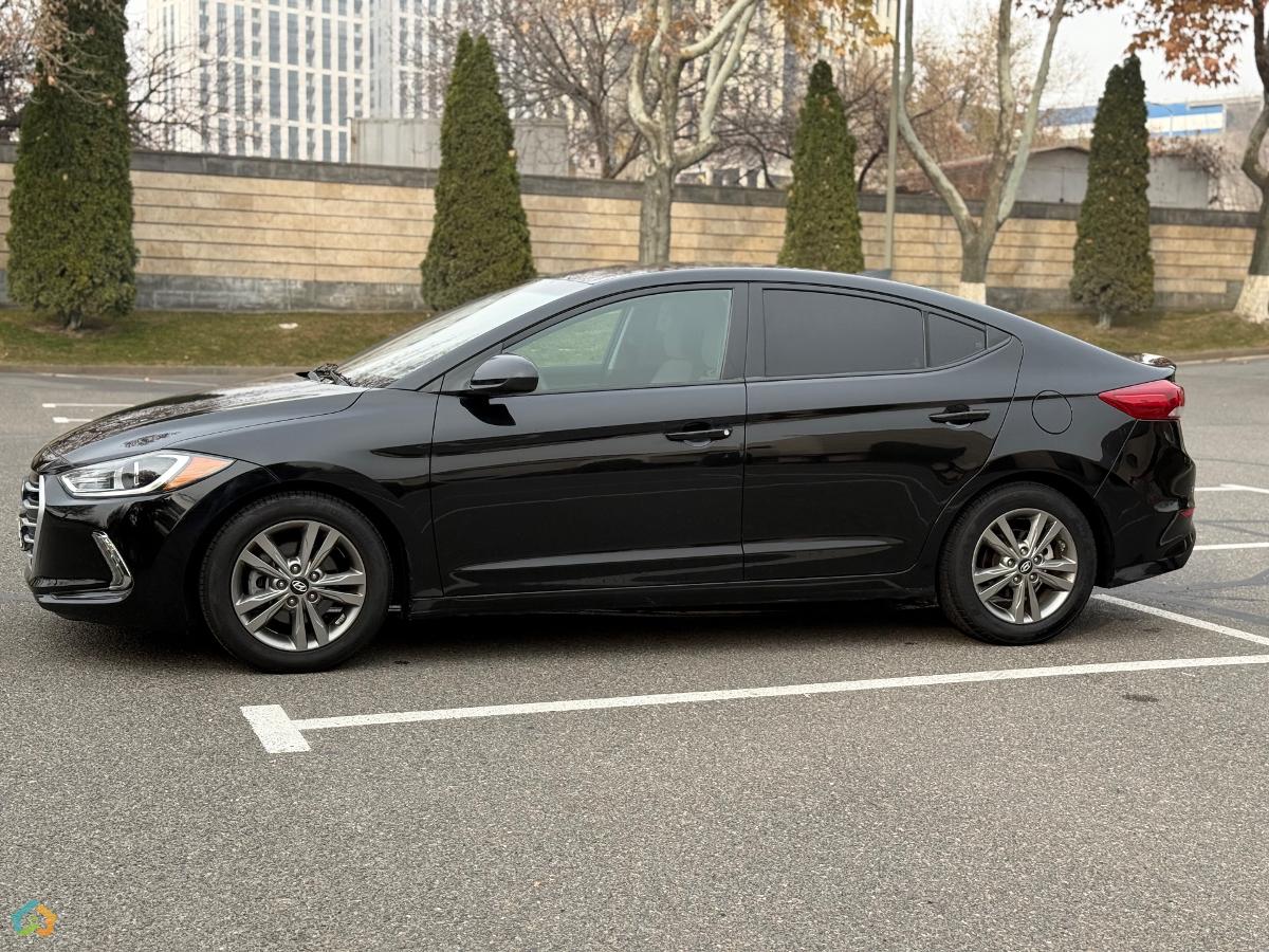 Hyundai Elantra - image 6