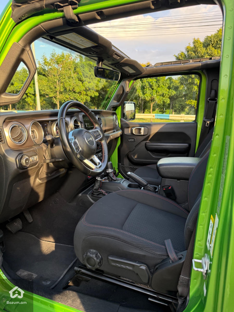 Jeep  Wrangler - image 5