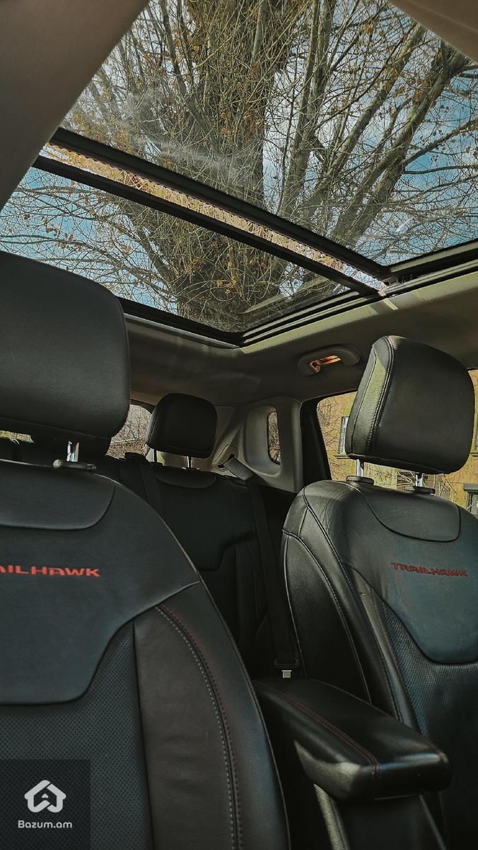Jeep Compass Trailhawk  - image 9
